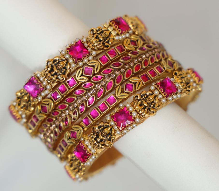 Zaaraa Crimson Crown Heritage Bangles