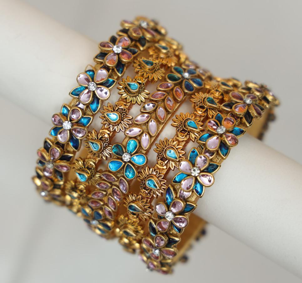 Zaaraa Ocean Blossom Royale Bangles