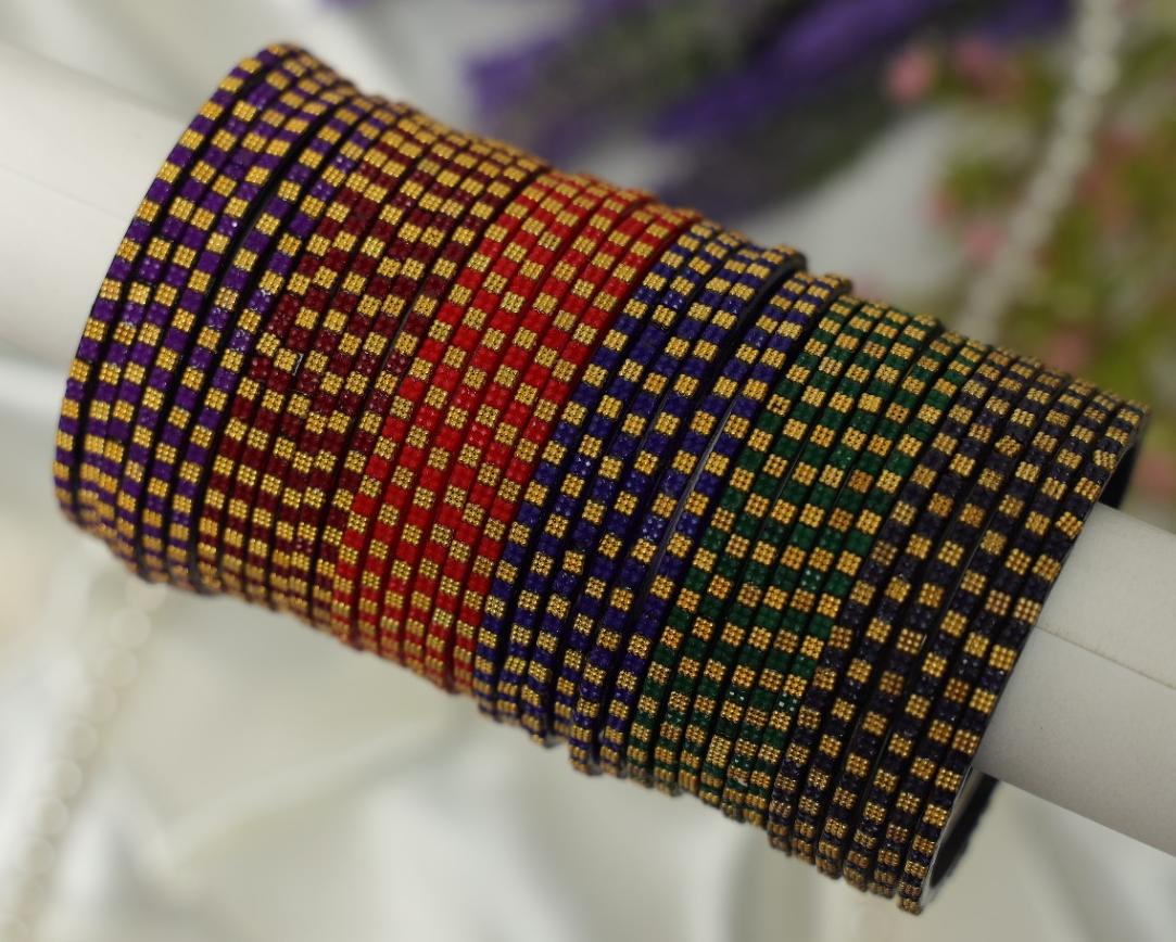 Zaaraa Golden Grid Glass Bangles Combo – 6 Dozen