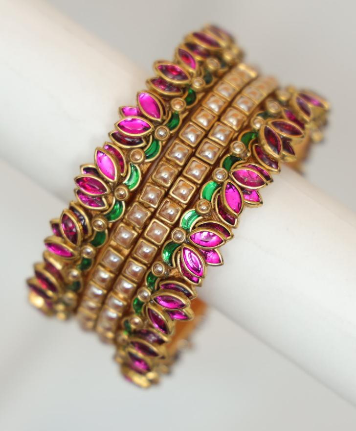 Zaaraa Lotus Bloom Designer Bangles